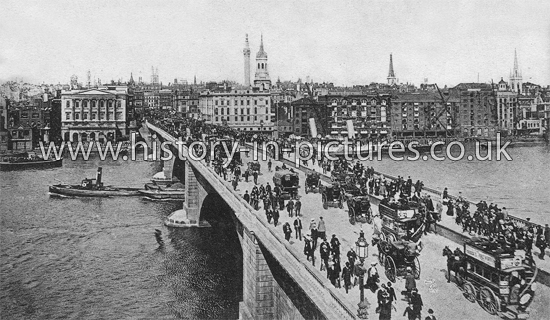 London Bridge, London, c.1905.